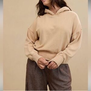 Women’s‎ AERIE beige loose fit Cropped Hoodie Size small
